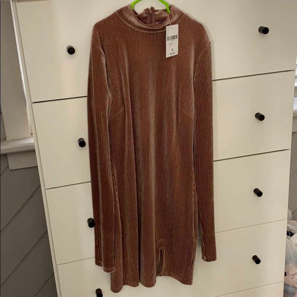 Body con velvet dress